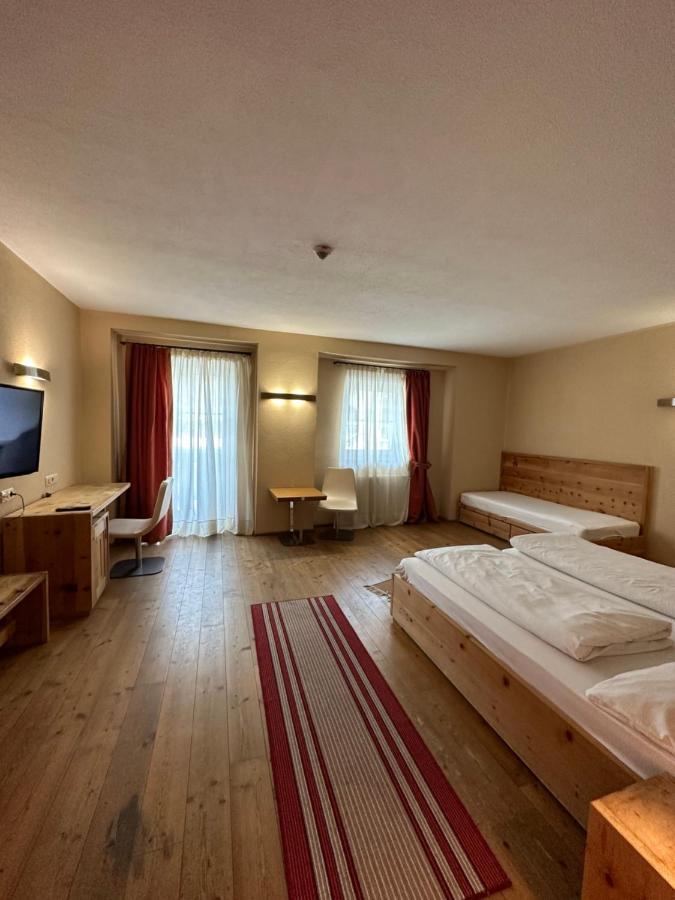 Alpenhof Hotel Seefeld in Tirol Exterior photo